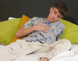 Jean Spreads His Ass